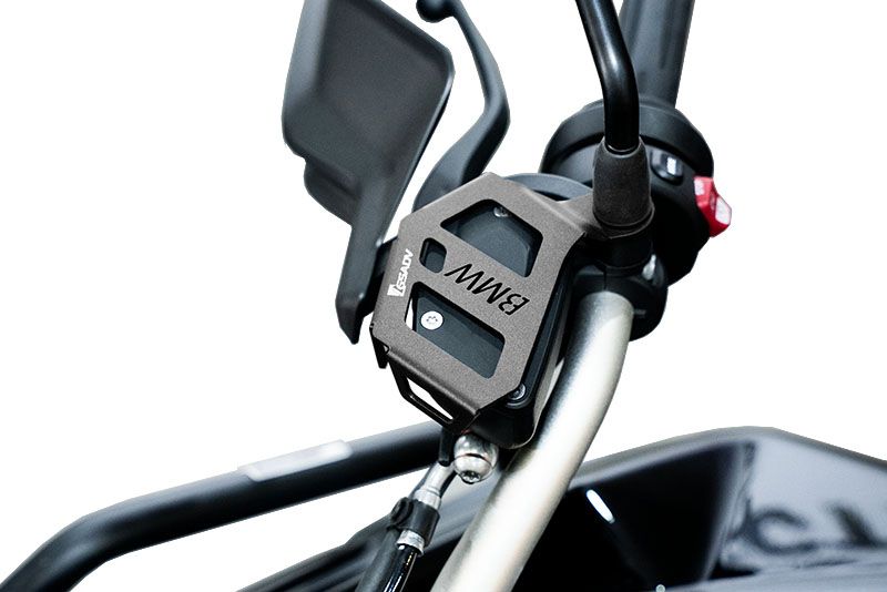 前刹车油杯保护